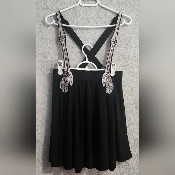 Hot Topic Black Garment - Picture 2 of 4